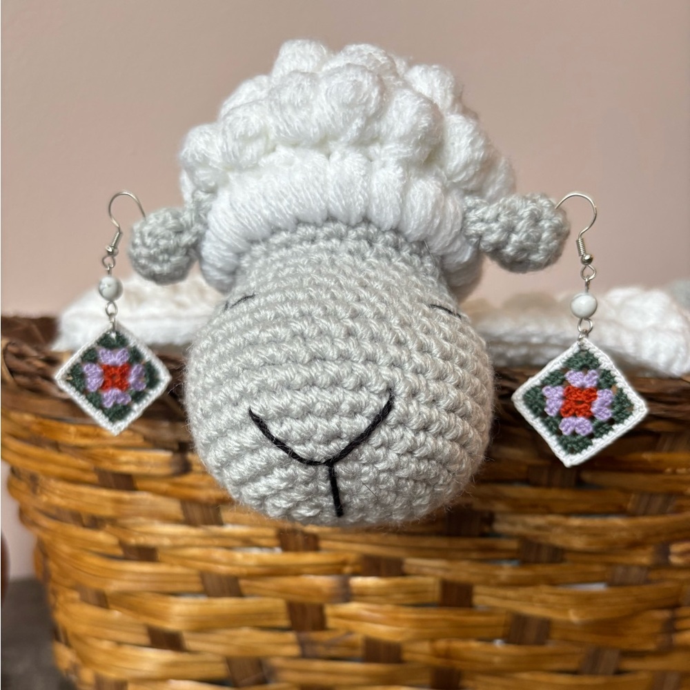 NEW Handcrafted Multi Color Granny Square Earrings - Picture 10 of 10